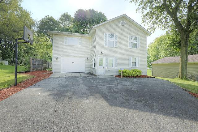 2024 Eastmoreland Ave., Rockford, IL 61107