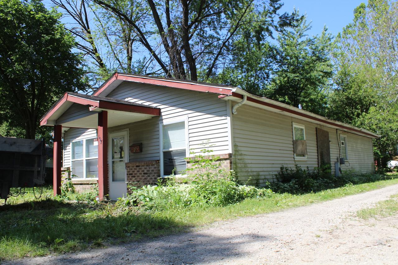 107 Barr Elms Ave., Joliet, IL 60433