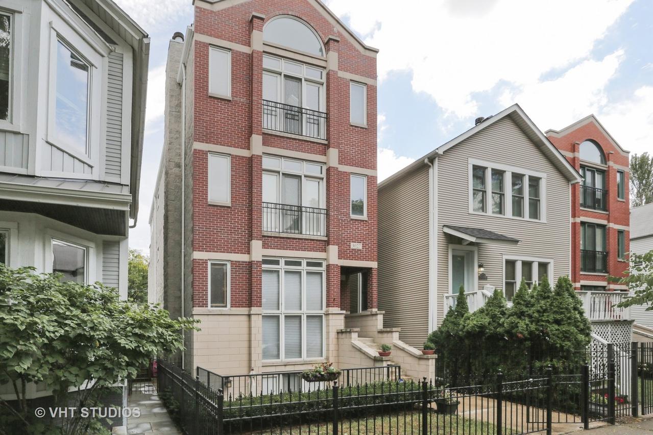 3027 N Racine Ave. #1, Chicago, IL 60657