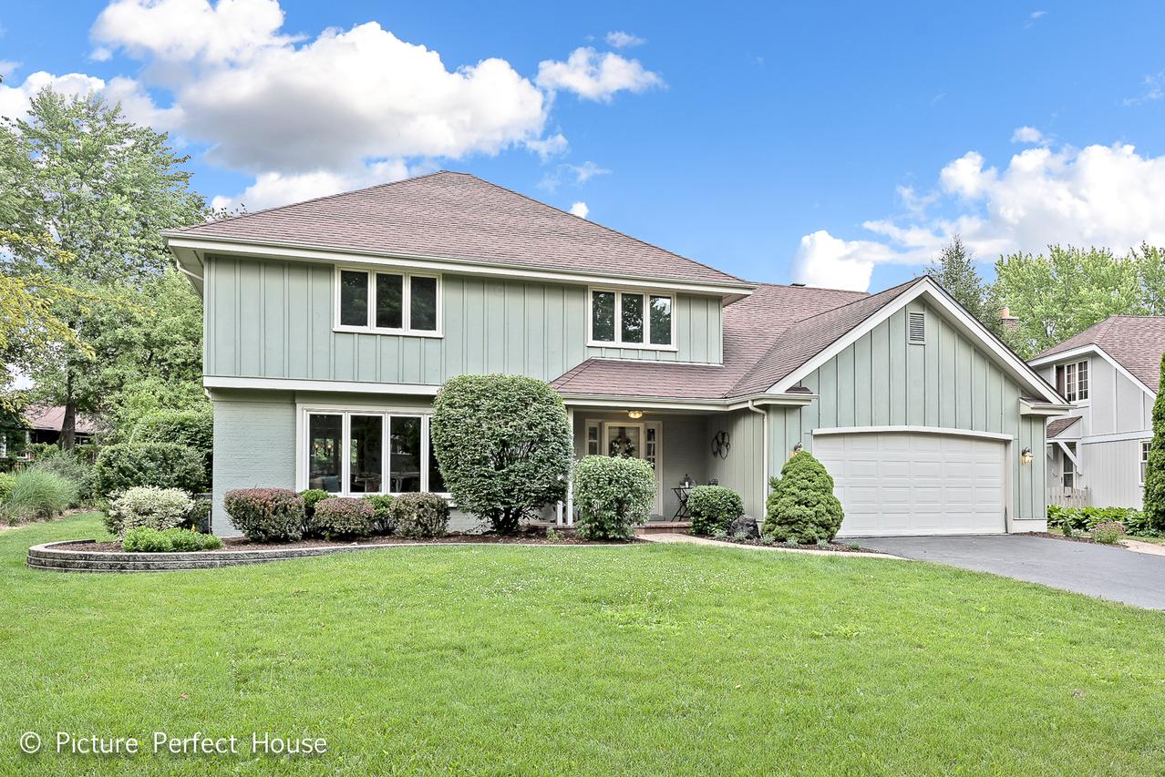 1225 Chateaugay Ave., Naperville, IL 60540
