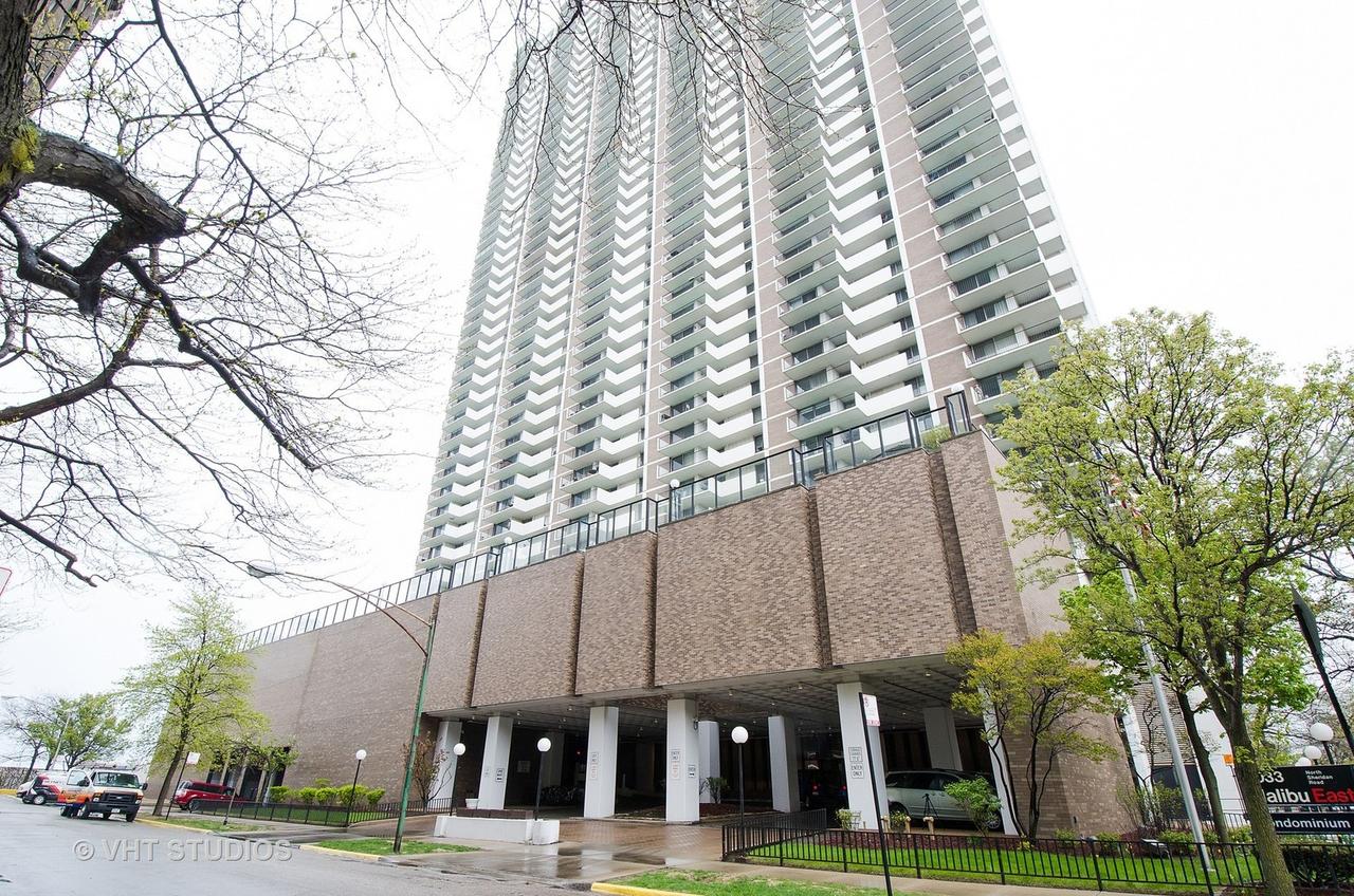 6033 N Sheridan Rd. #23K, Chicago, IL 60660
