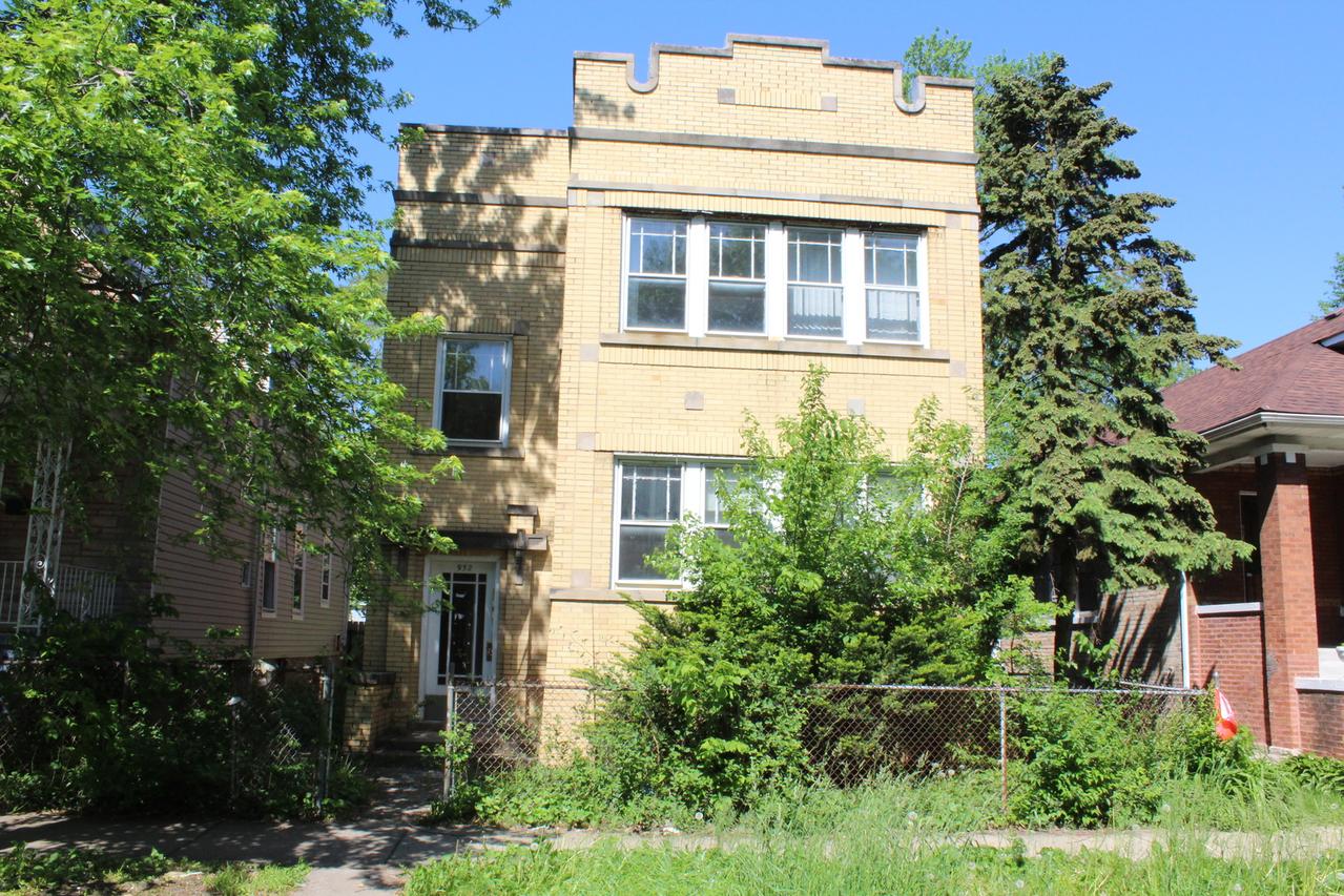 932 N Latrobe Ave., Chicago, IL 60651