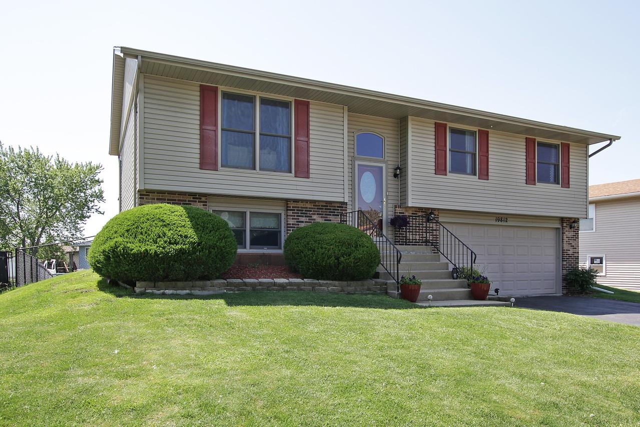 19812 S Farmington Ln., Frankfort, IL 60423