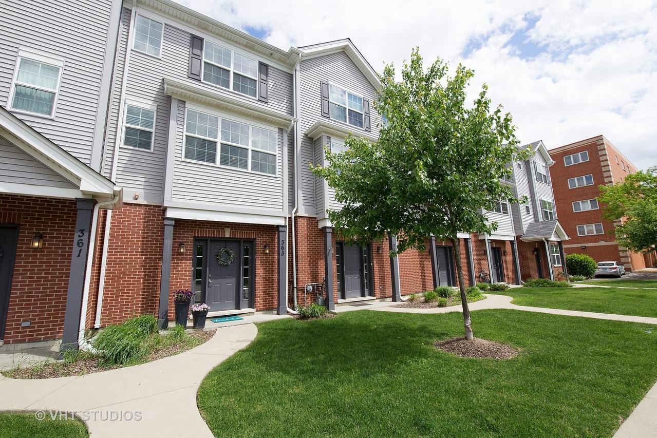 363 Western Ave., Des Plaines, IL 60016