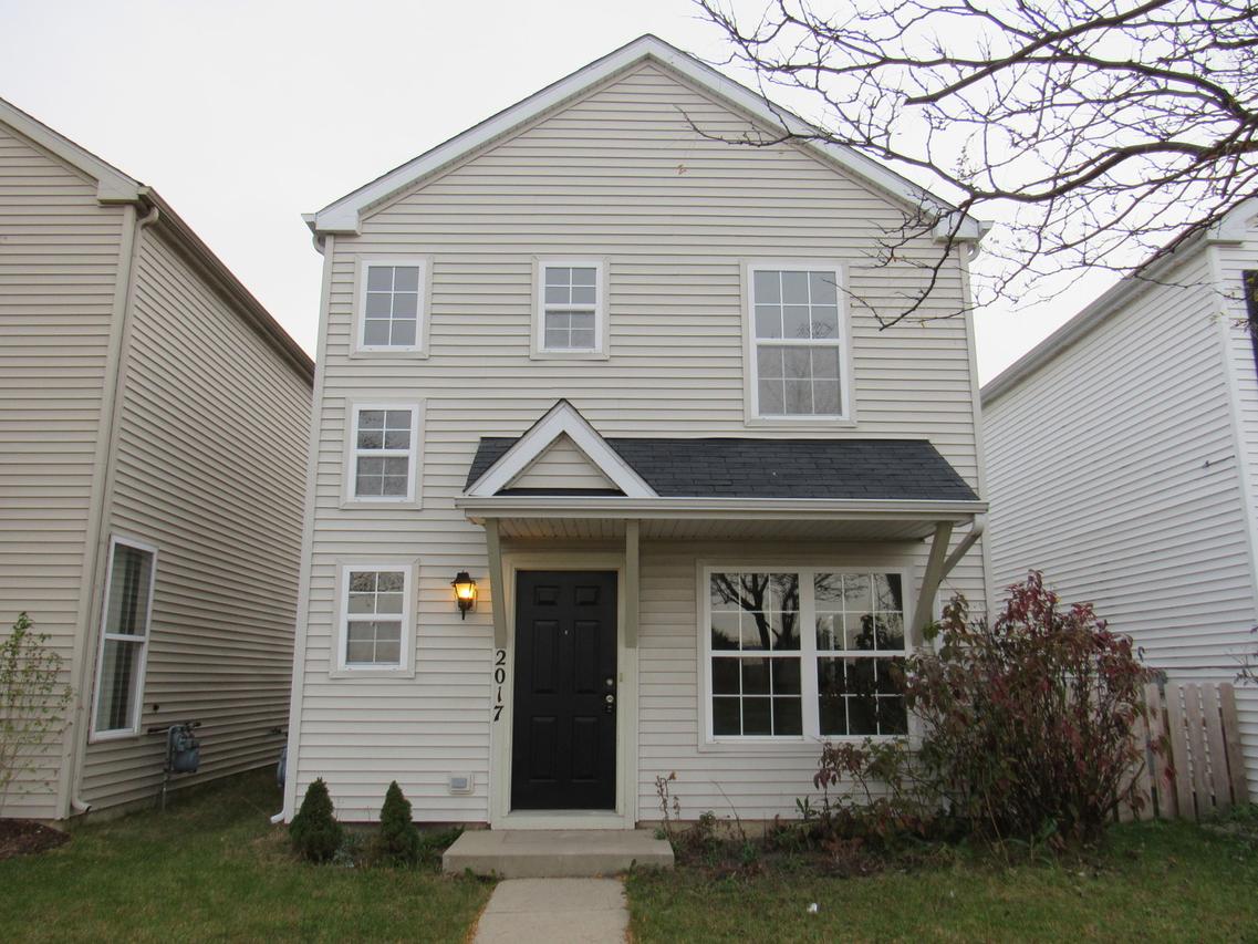 2017 Union Mill Dr., Aurora, IL 60503