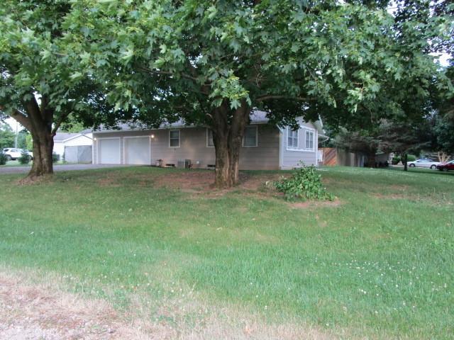 259 Easy St., Lake Holiday, IL 60552