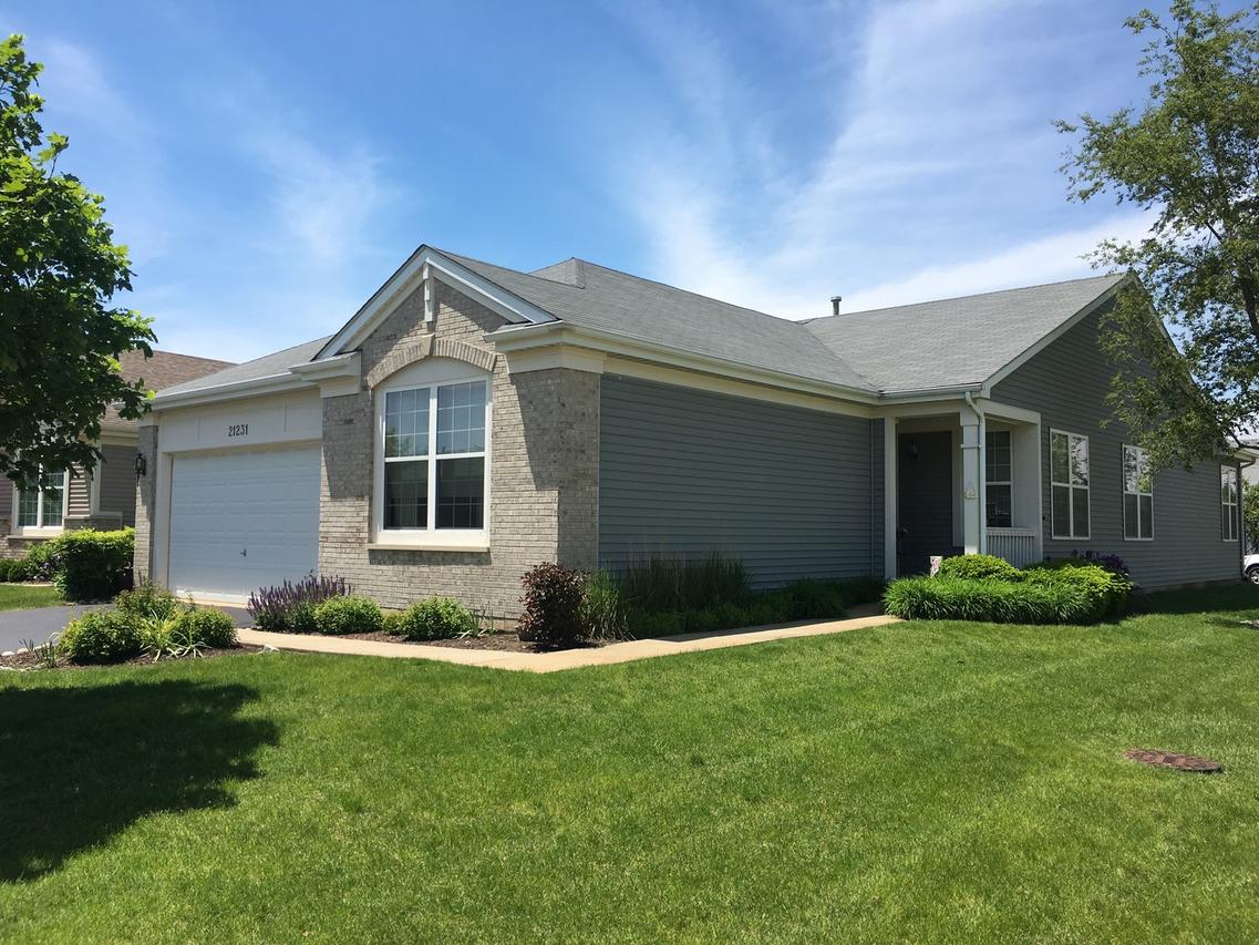 21231 Brush Lake Ct., Crest Hill, IL 60403