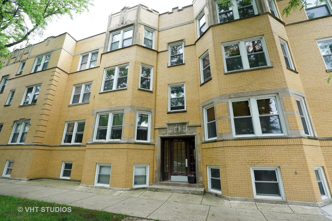 2909 W Cullom Ave. #3, Chicago, IL 60618