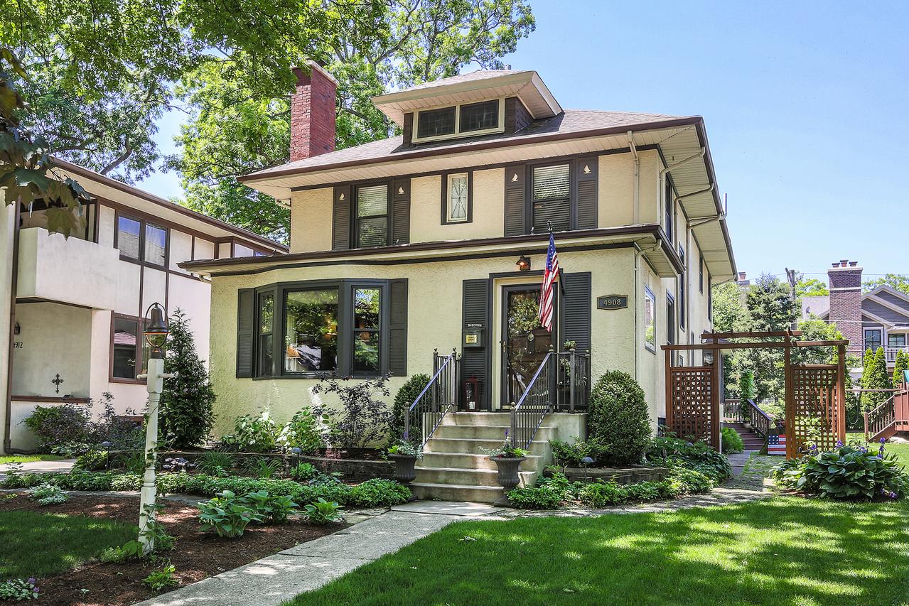 4908 Middaugh Ave., Downers Grove, IL 60515