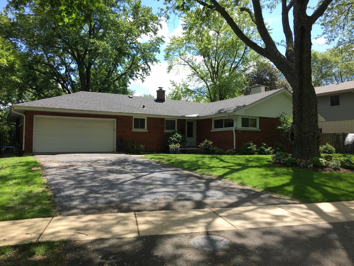 431 Bunning Dr., Downers Grove, IL 60516