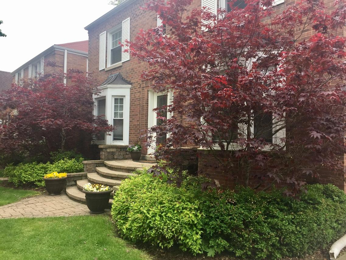 6330 N Minnehaha Ave., Chicago, IL 60646