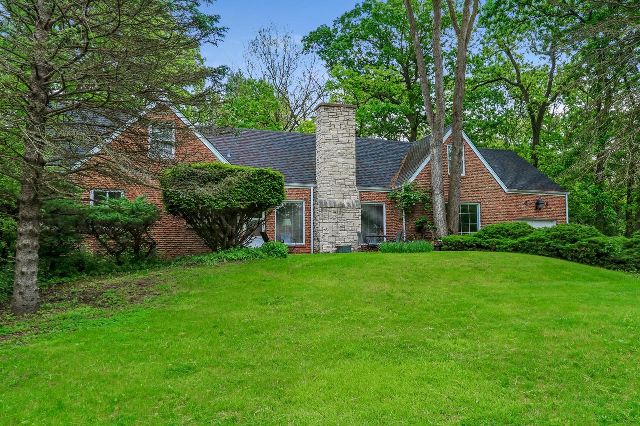 25984 W Indian Trail Rd., Barrington, IL 60010