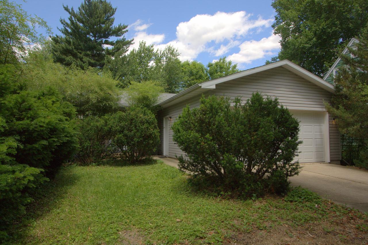704 W Columbia Ave., Champaign, IL 61820