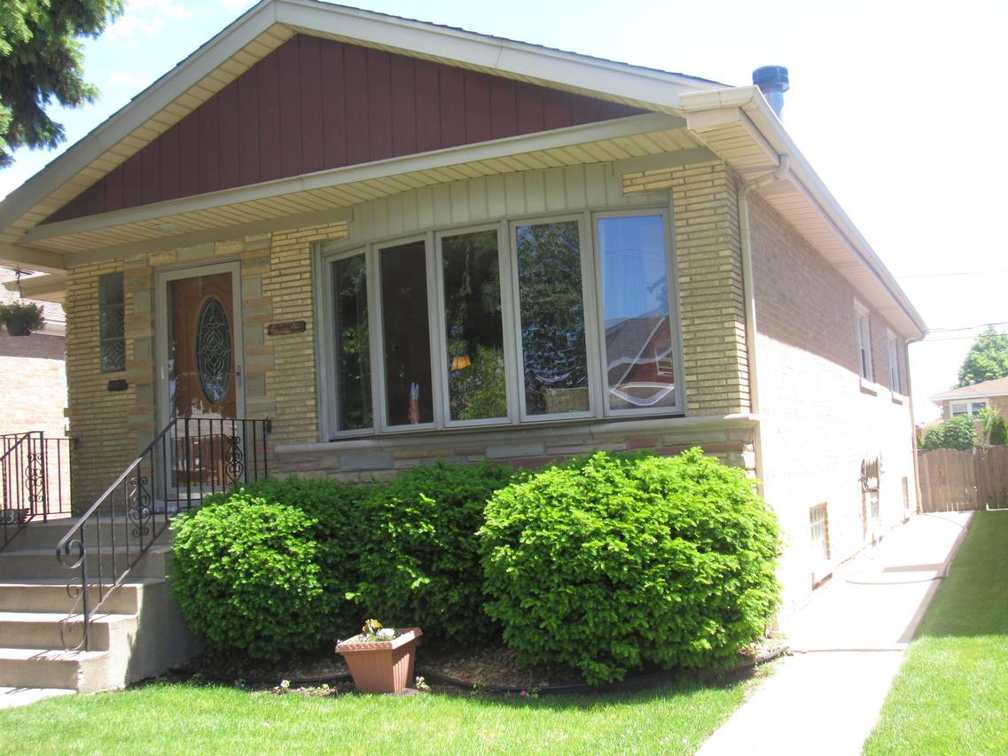 8533 S Kostner Ave., Chicago, IL 60652