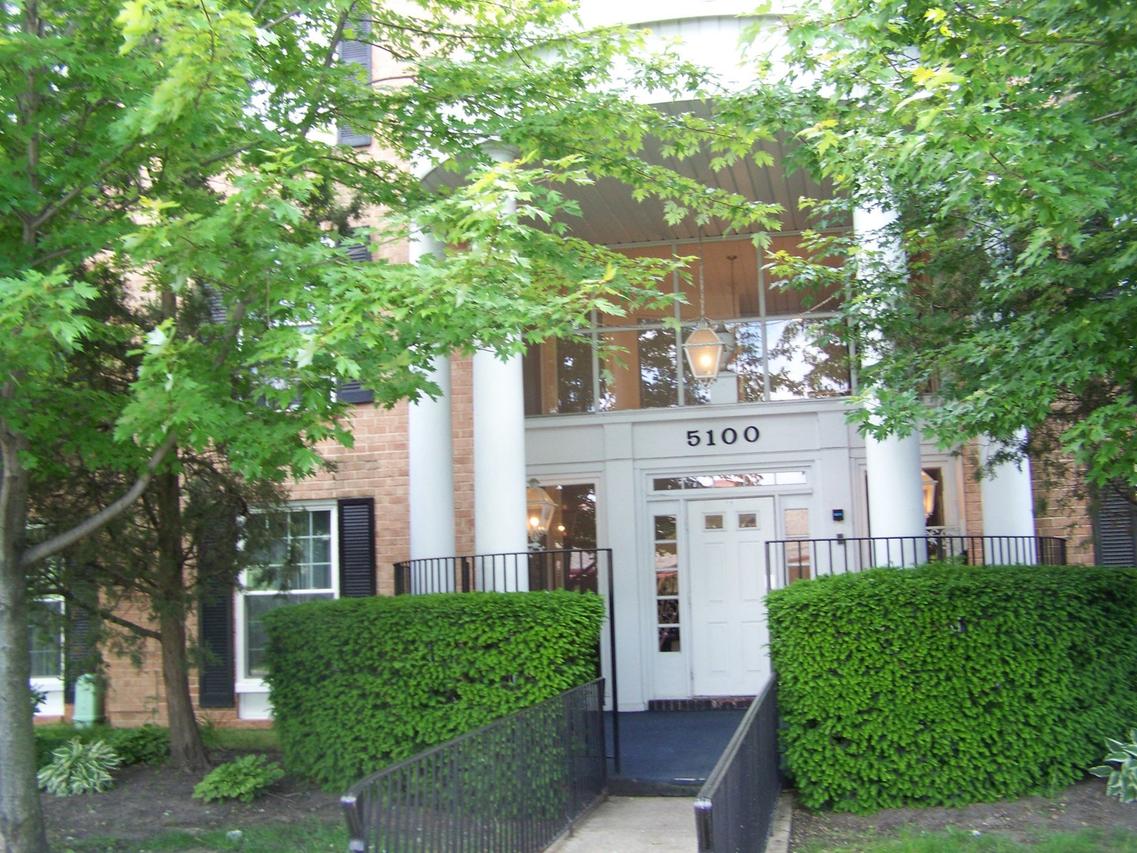 5100 Carriageway Dr. #307, Rolling Meadows, IL 60008