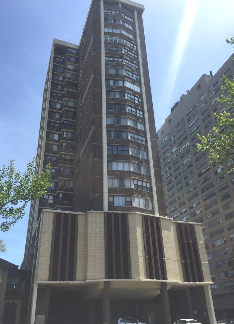 6325 N Sheridan Rd. #904, Chicago, IL 60660