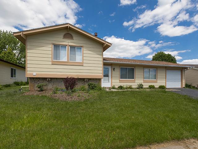5349 Fonda Ln., Hanover Park, IL 60133