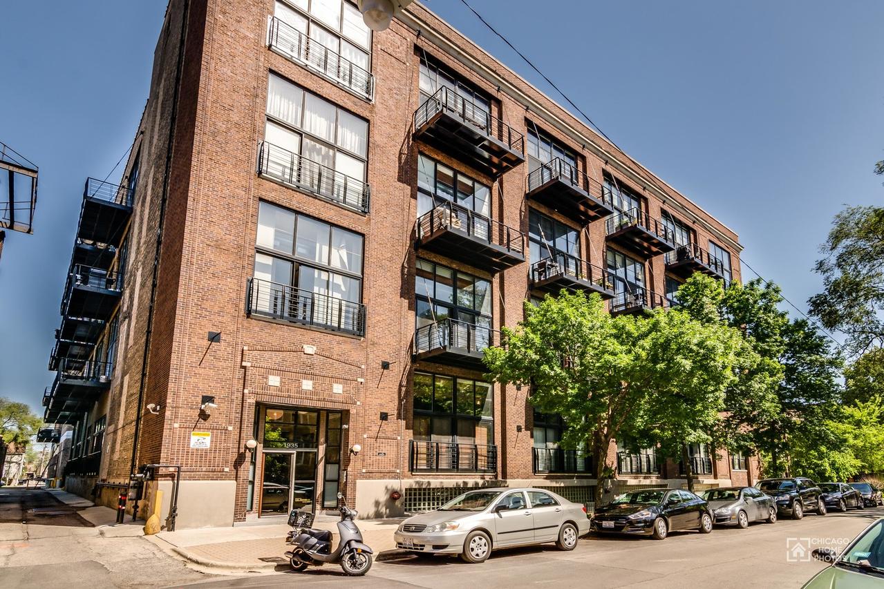 1935 N Fairfield Ave. #108, Chicago, IL 60647