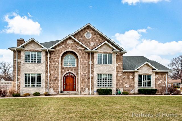 571 N 6th Ave., Addison, IL 60101