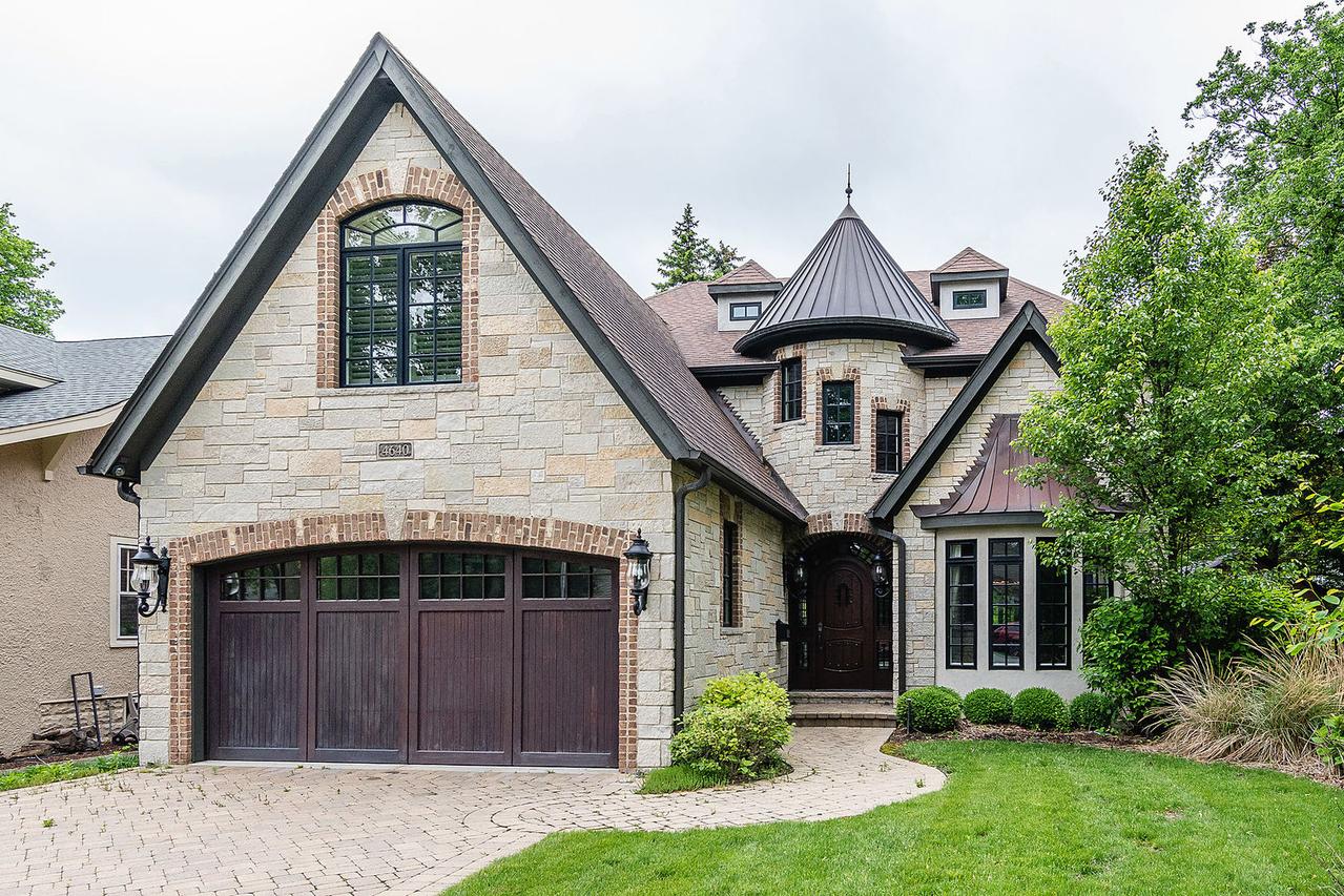 4640 Highland Ave., Downers Grove, IL 60515