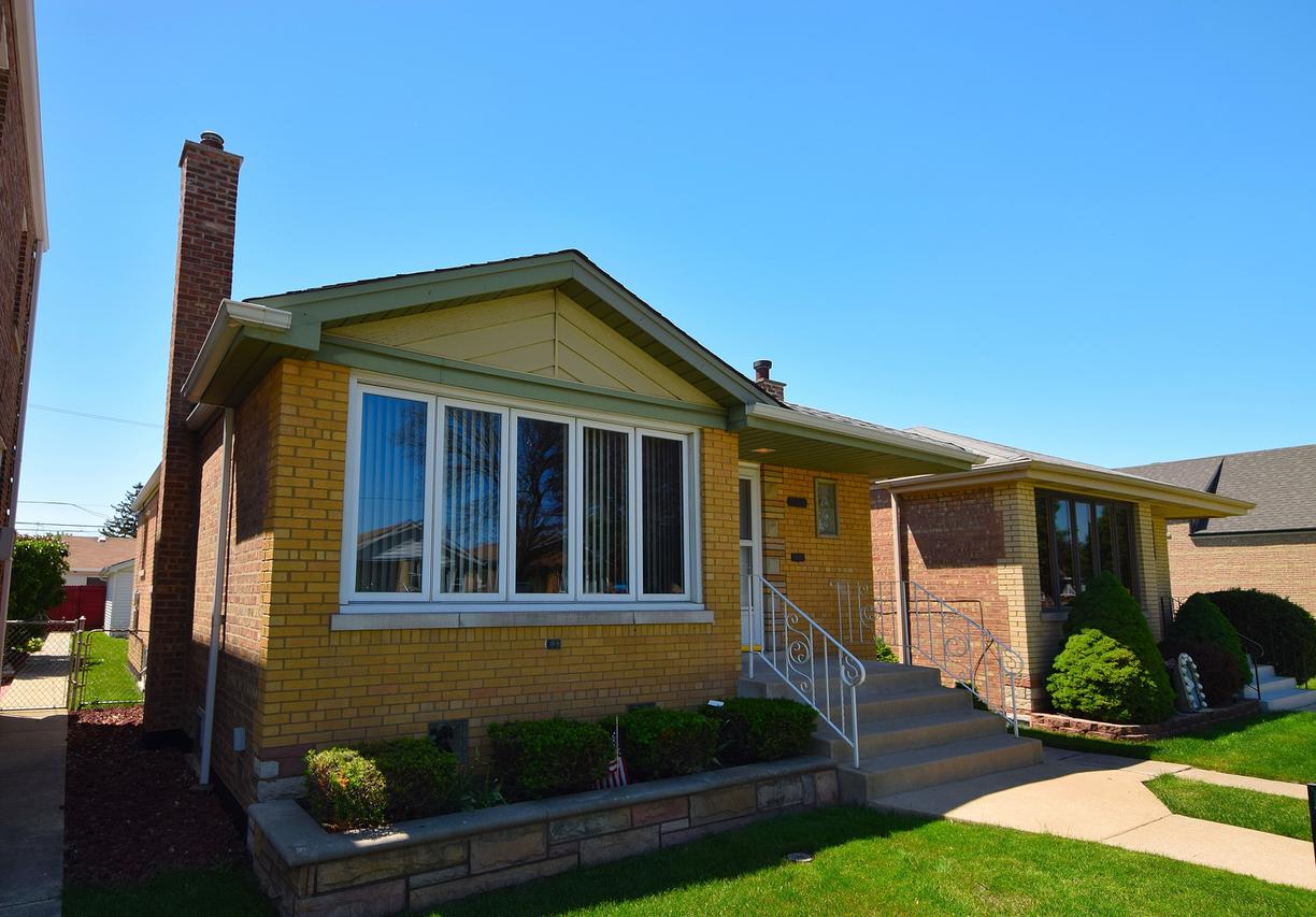 5828 S Merrimac Ave., Chicago, IL 60638