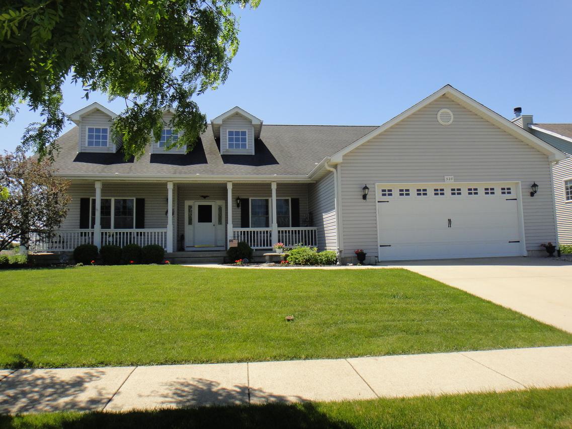328 Alden Dr., Sycamore, IL 60178