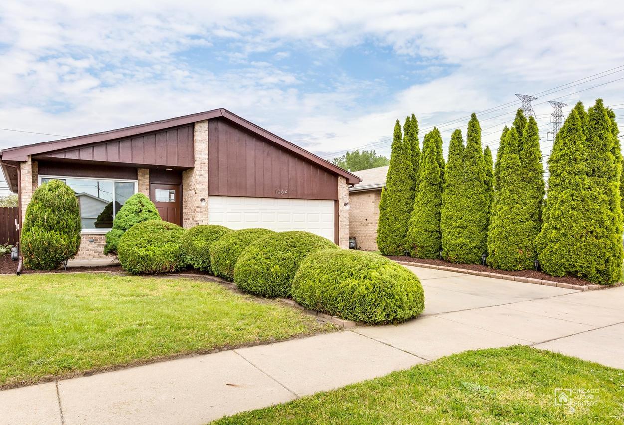 1064 Stewart Ave., Calumet City, IL 60409