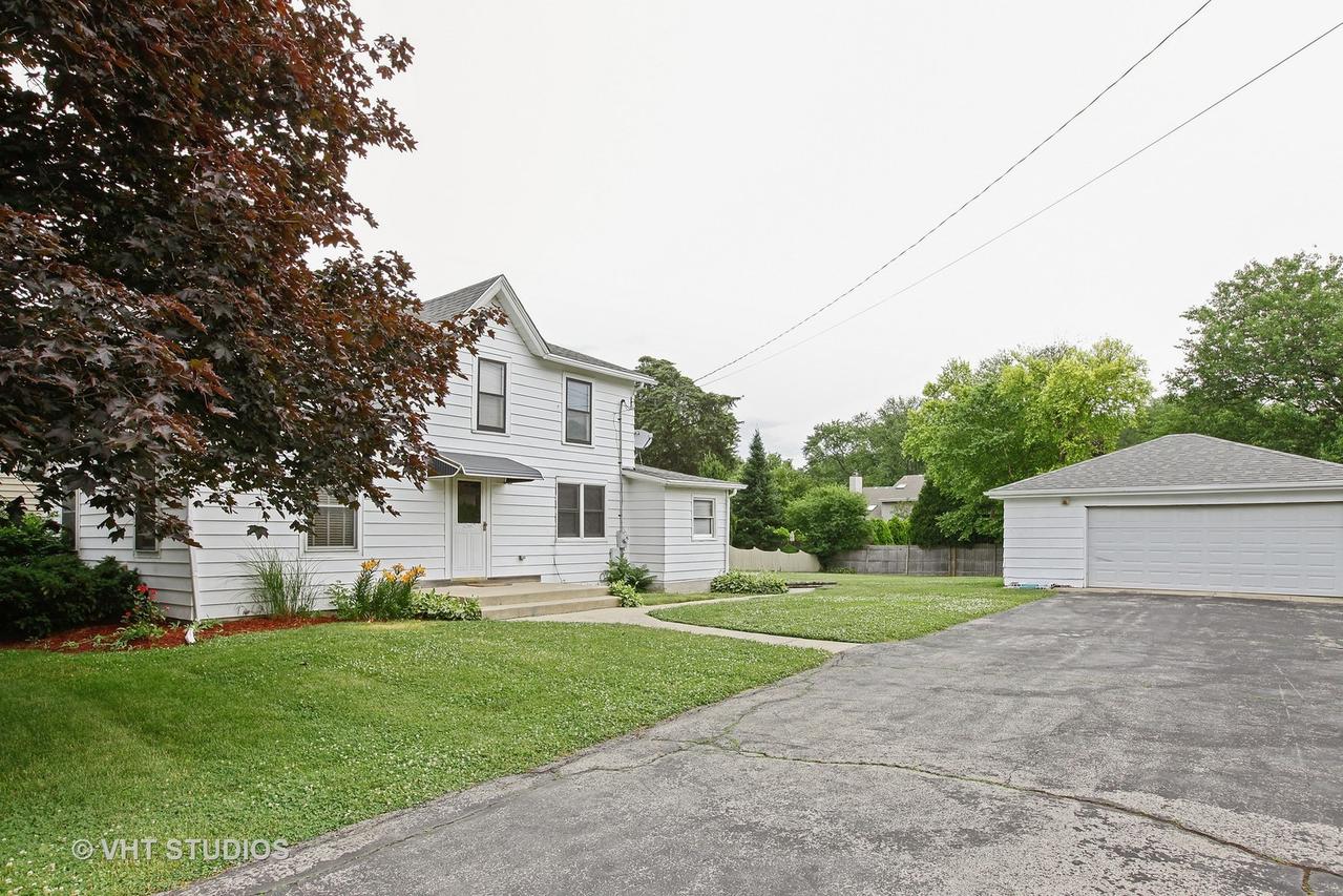 401 N Grant St., Westmont, IL 60559