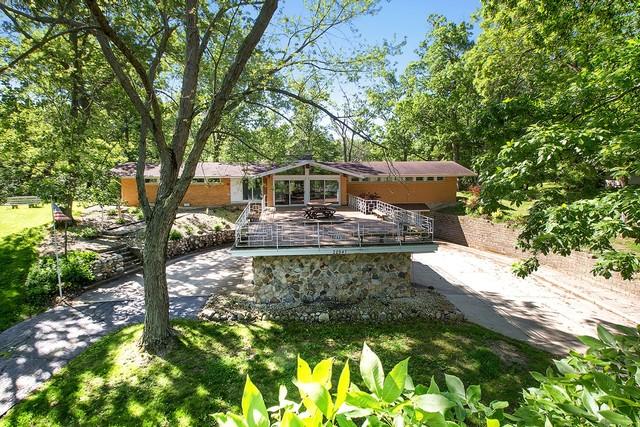 22947 Burnham Ave., Sauk Village, IL 60411