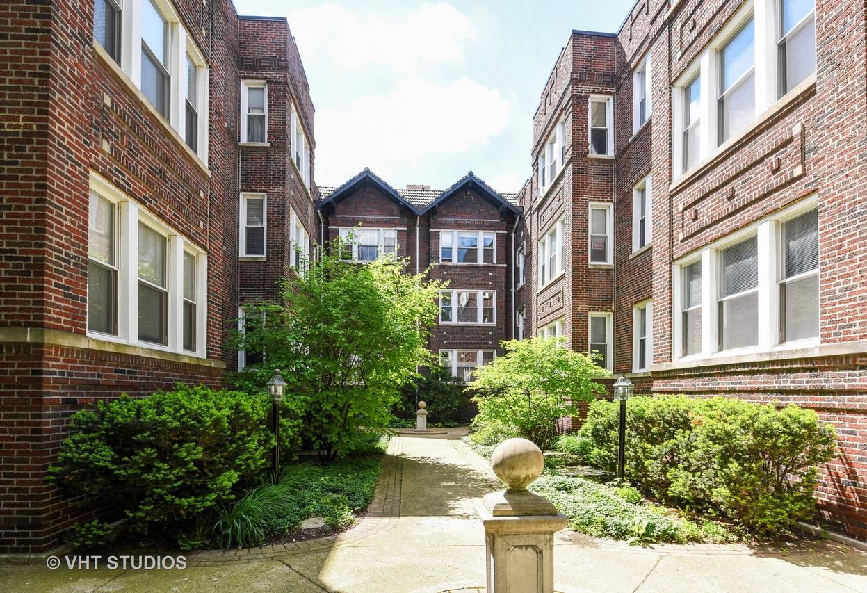 4866 N Ashland Ave. #2W, Chicago, IL 60640
