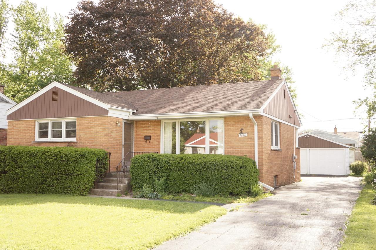 1476 S 6th Ave., Des Plaines, IL 60018