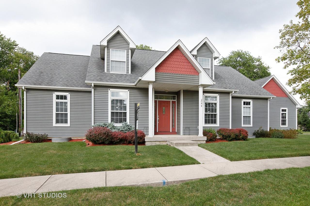 255 N Washington St., Westmont, IL 60559