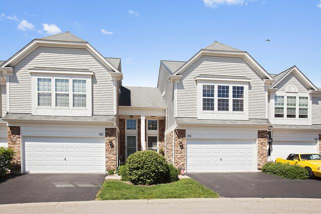 765 Pointe Dr., Crystal Lake, IL 60014