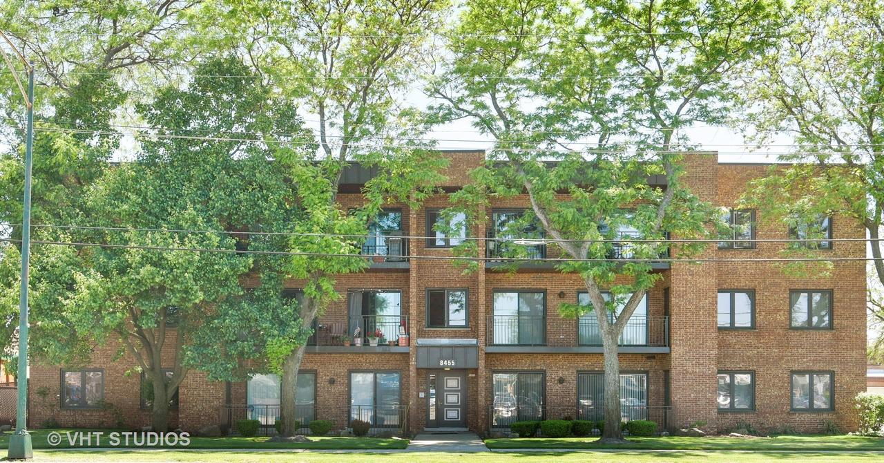 8455 W Lawrence Ave. #3B, Chicago, IL 60656