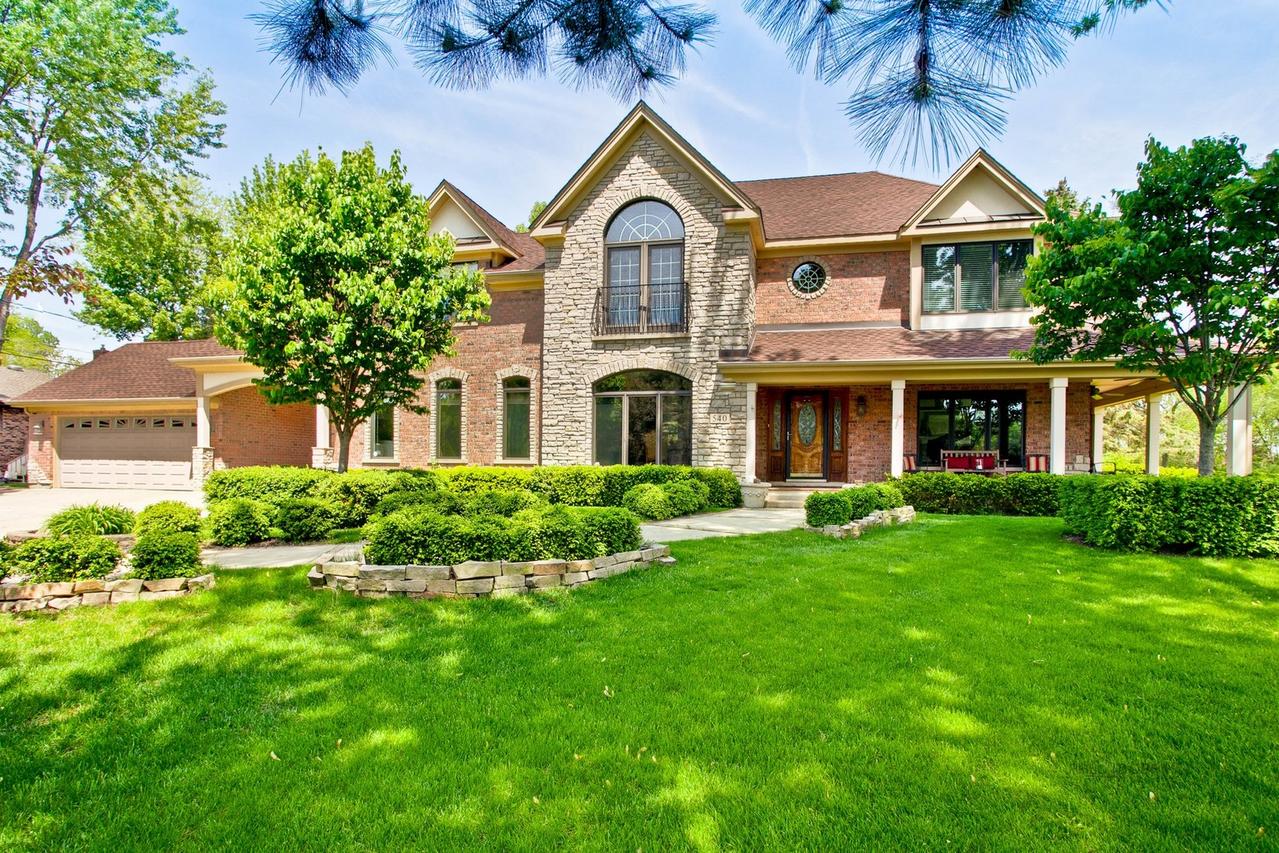540 Harvard Ave., Barrington, IL 60010