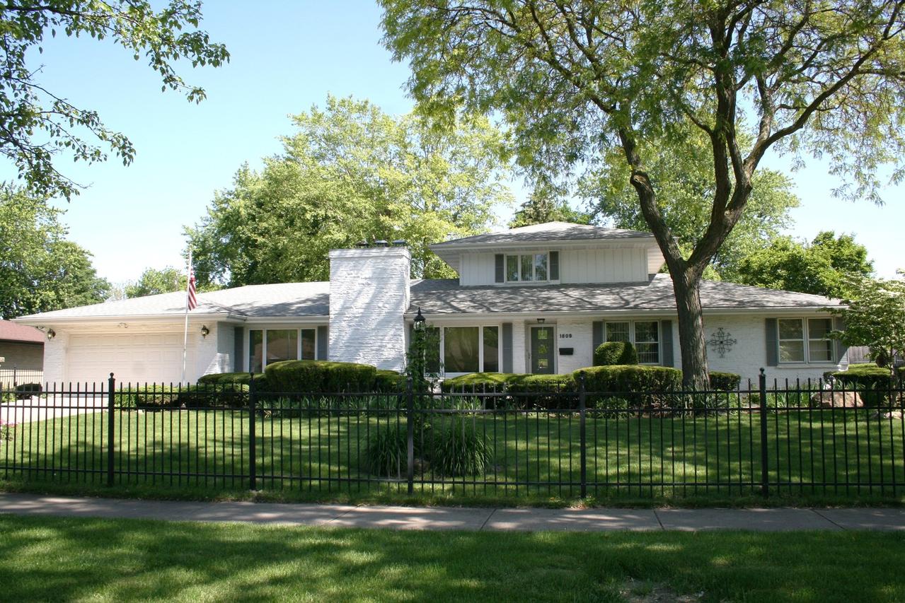 1609 Mayfield Ave., Joliet, IL 60435