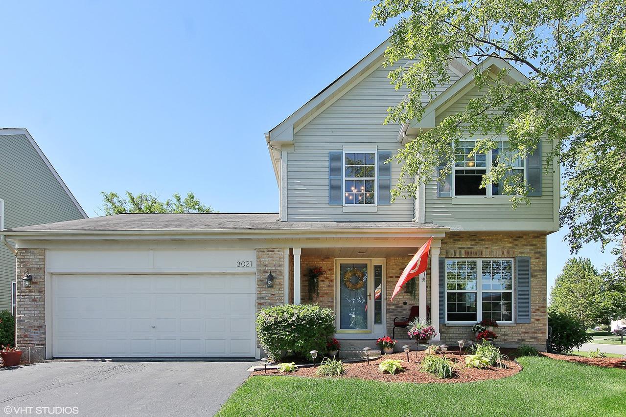 3021 Hillsboro Ln., Lake In The Hills, IL 60156