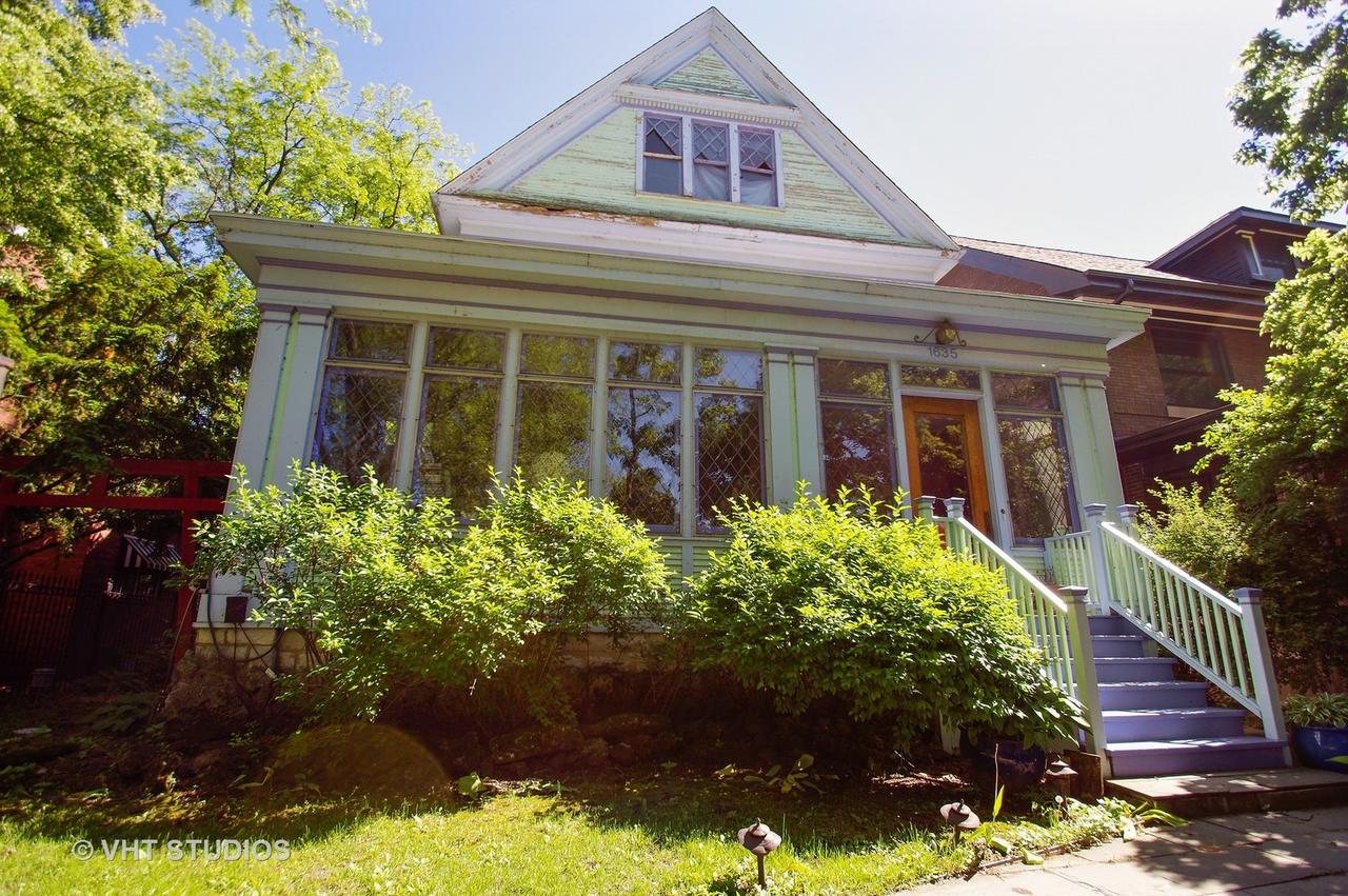 1635 W Jarvis Ave., Chicago, IL 60626