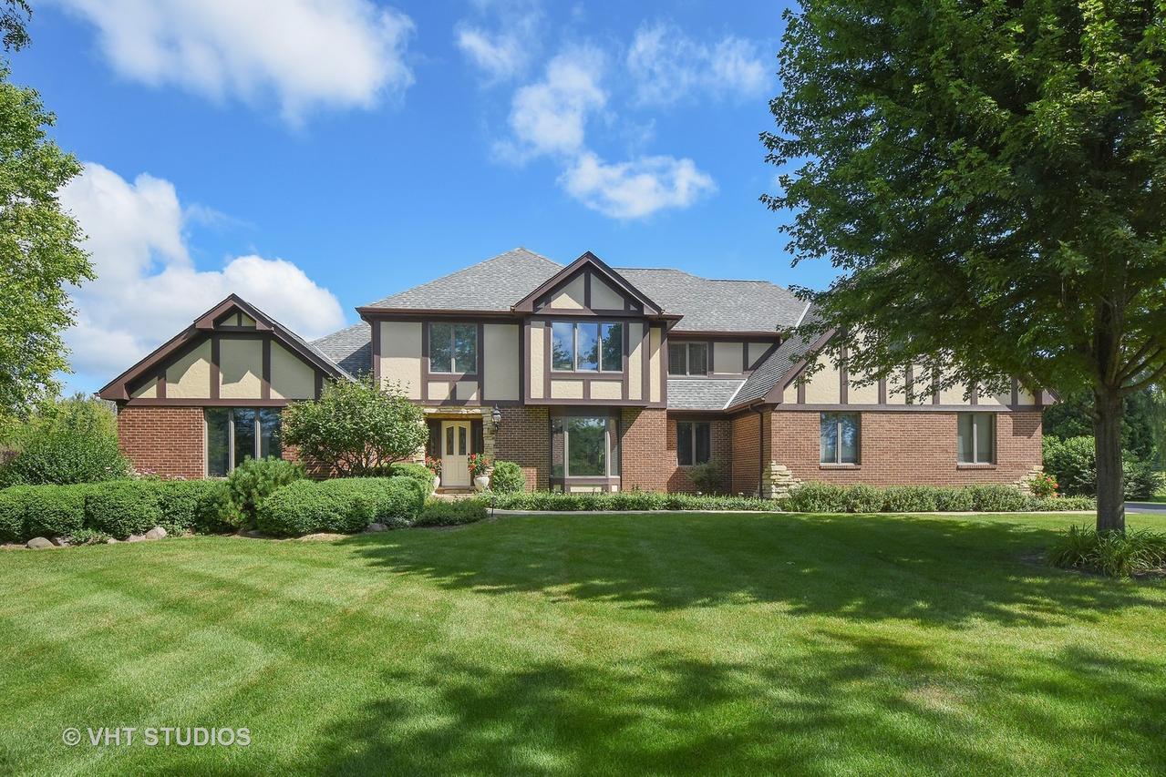 6 Westlake Dr., South Barrington, IL 60010