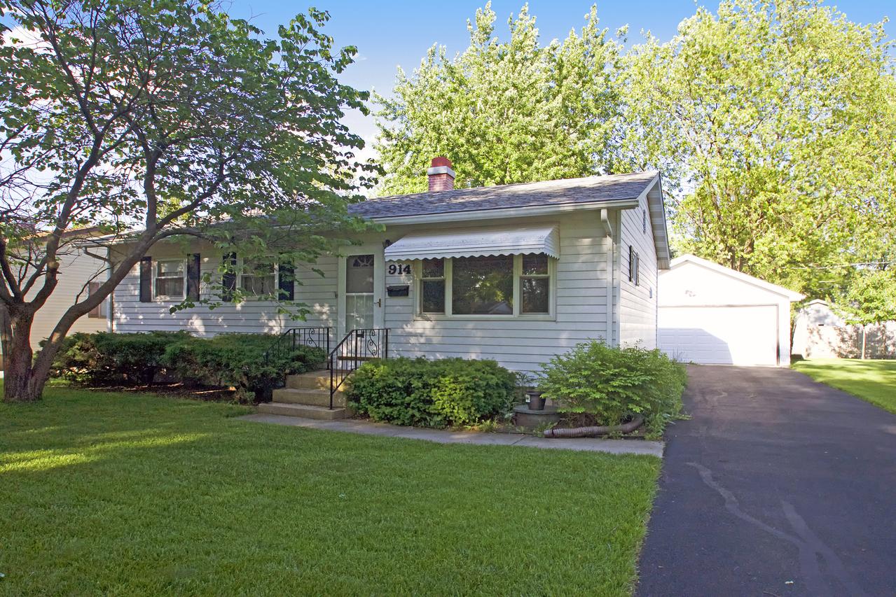 914 Pearson Dr., Joliet, IL 60435