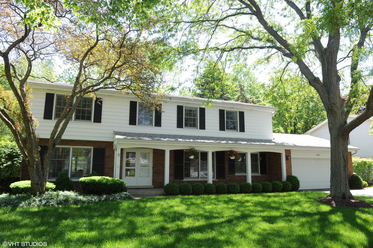 1043 White Mountain Dr., Northbrook, IL 60062