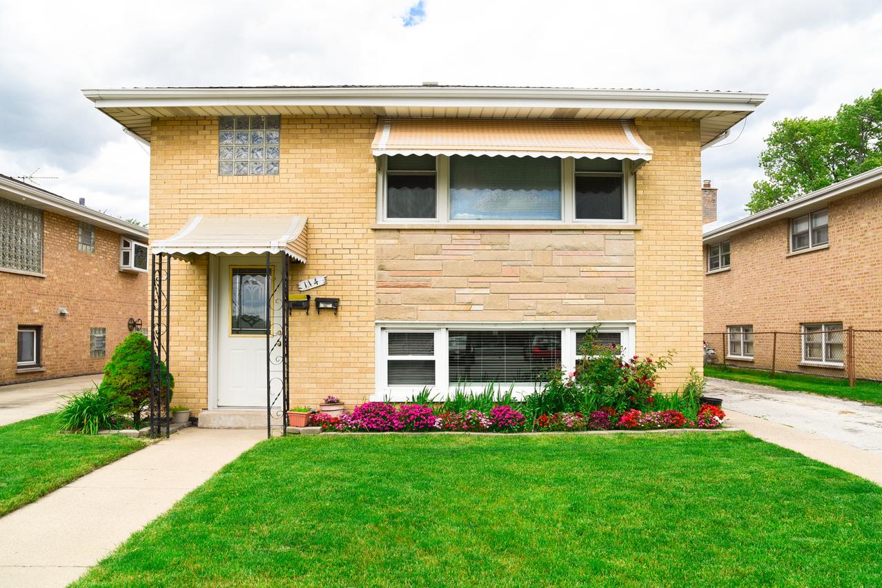 114 Diversey Ave., Northlake, IL 60164