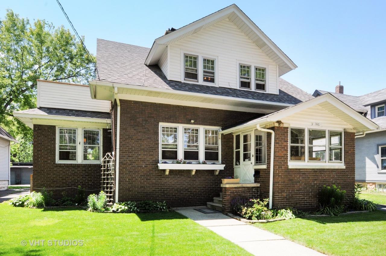 746 Pennsylvania Ave., Aurora, IL 60506