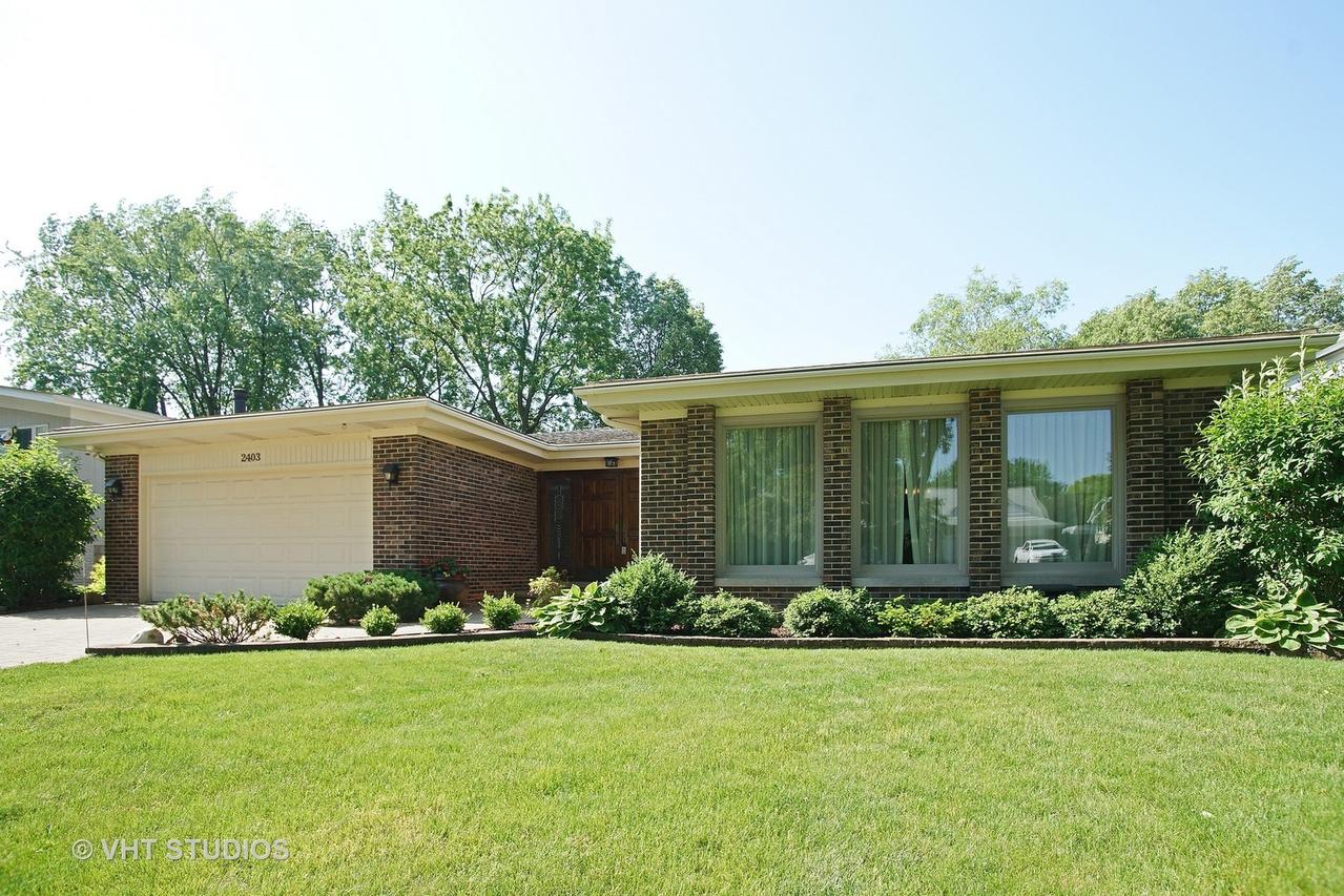 2403 E Sherwood Rd., Arlington Heights, IL 60004
