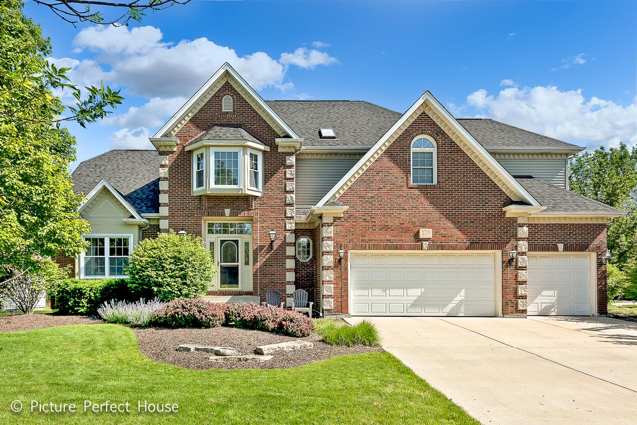 2703 Fairhauser Rd., Naperville, IL 60564