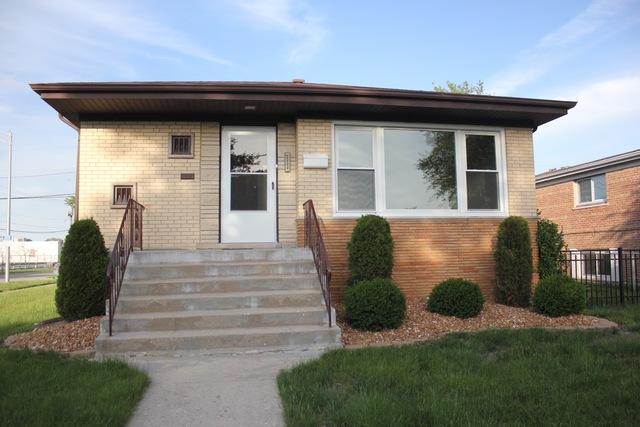 8901 S 49th Ct., Oak Lawn, IL 60453
