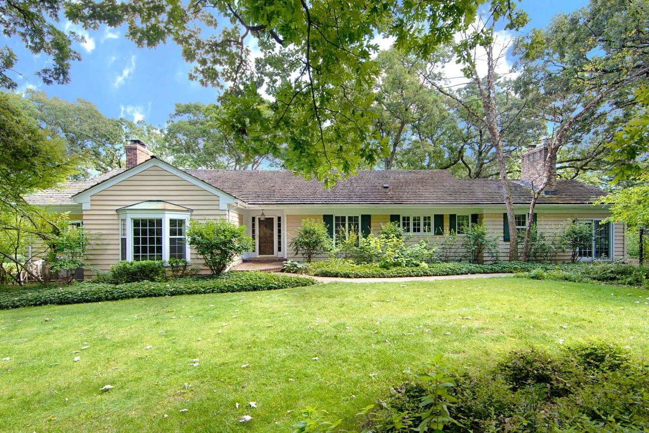 42 Braeburn Ln., Barrington Hills, IL 60010