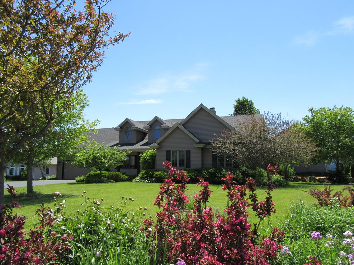 12848 Bayside Pointe, Winnebago, IL 61088