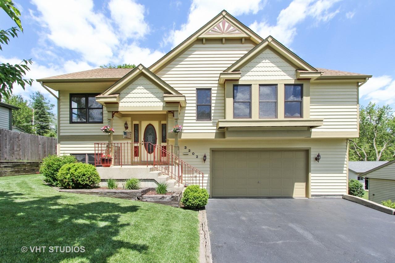 3202 Biscayne Rd., Mchenry, IL 60050