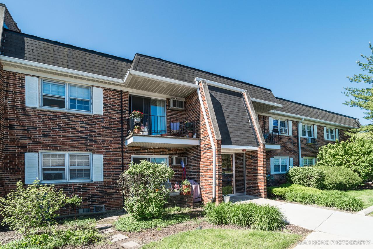 2343 Ogden Ave. #2, Downers Grove, IL 60515